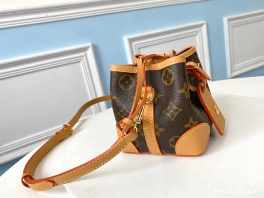 Official oldcobbler LOUIS VUITTON NOÉ PURSE 0719